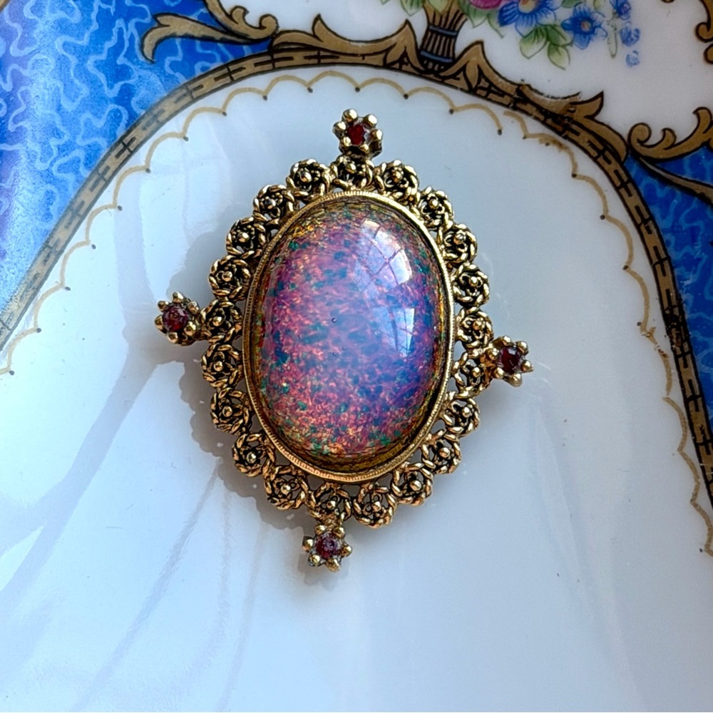 Vintage Opal Style Glass Cabochon Brooch Gold Tone Ornate Rhinestone Pin